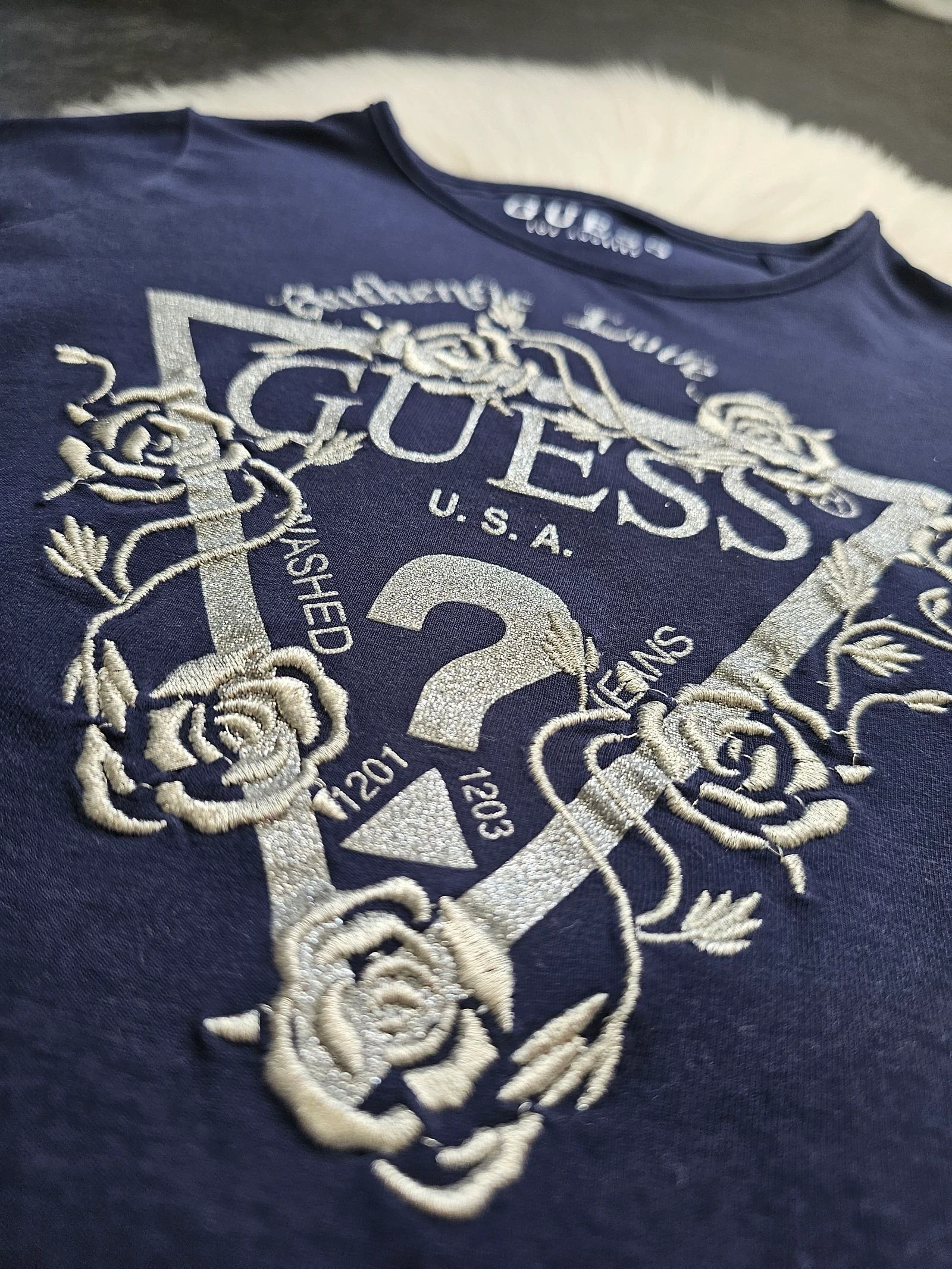 T-shirt GUESS - Maat 6 jaar - 95% katoen – photo 2